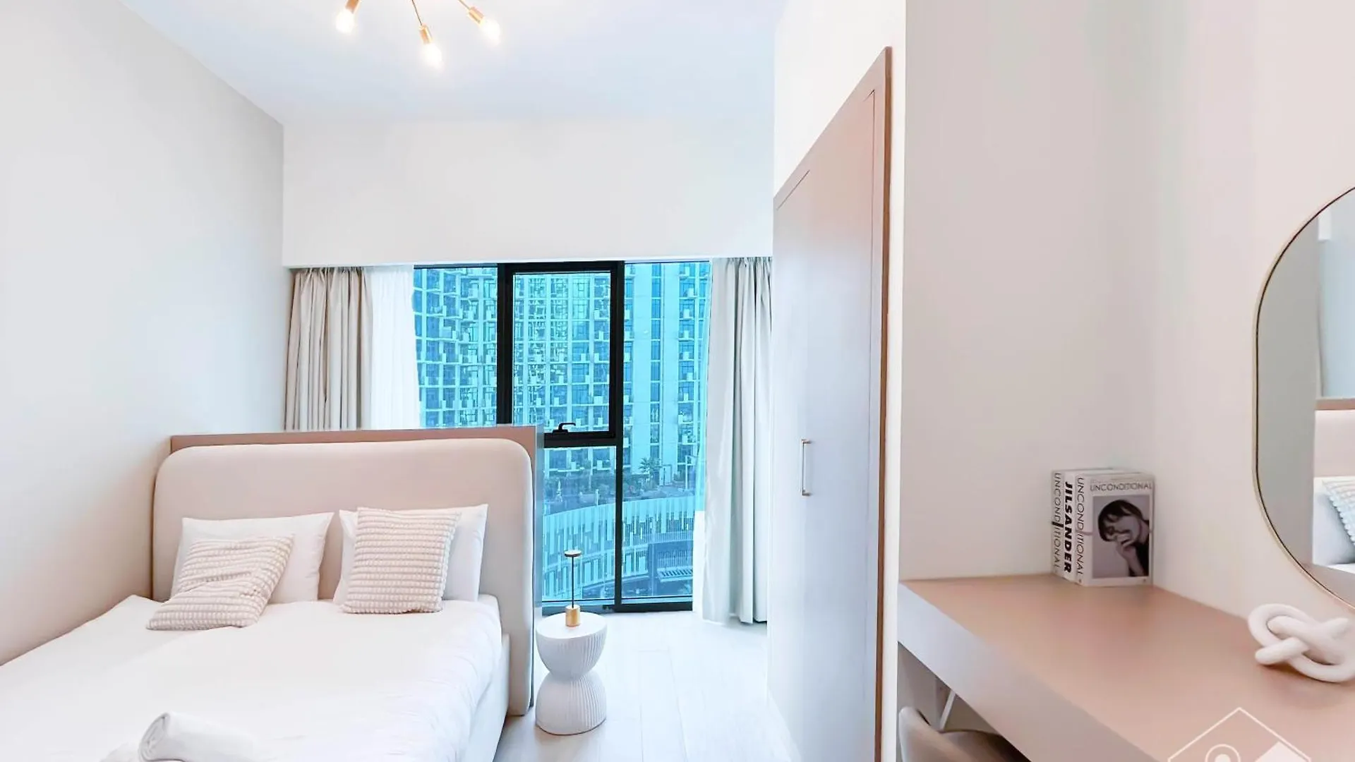 Cozy Studio With Balcony & Stunning Views Dubai