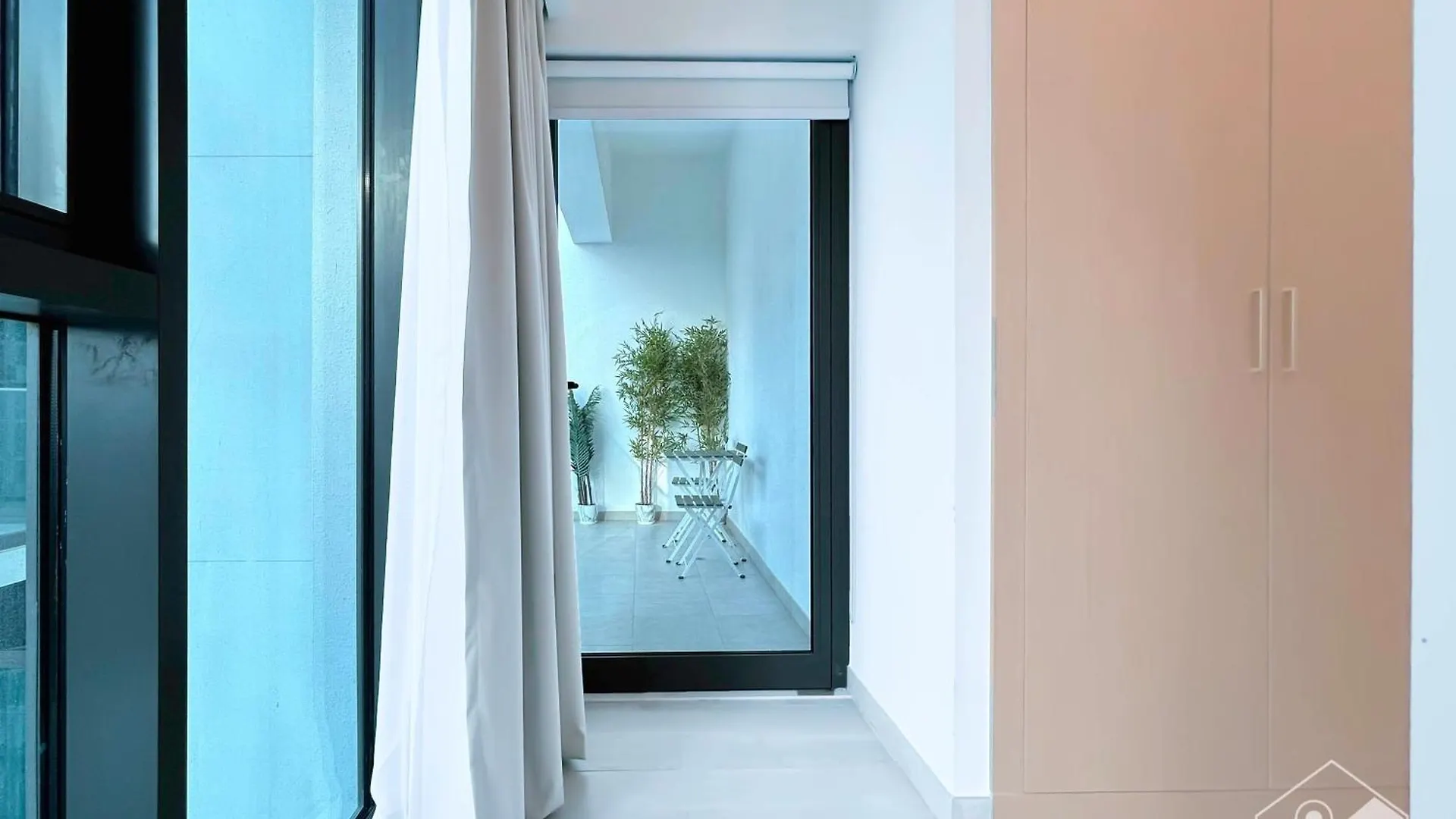 Apartment Cozy Studio With Balcony & Stunning Views Dubai United Arab Emirates