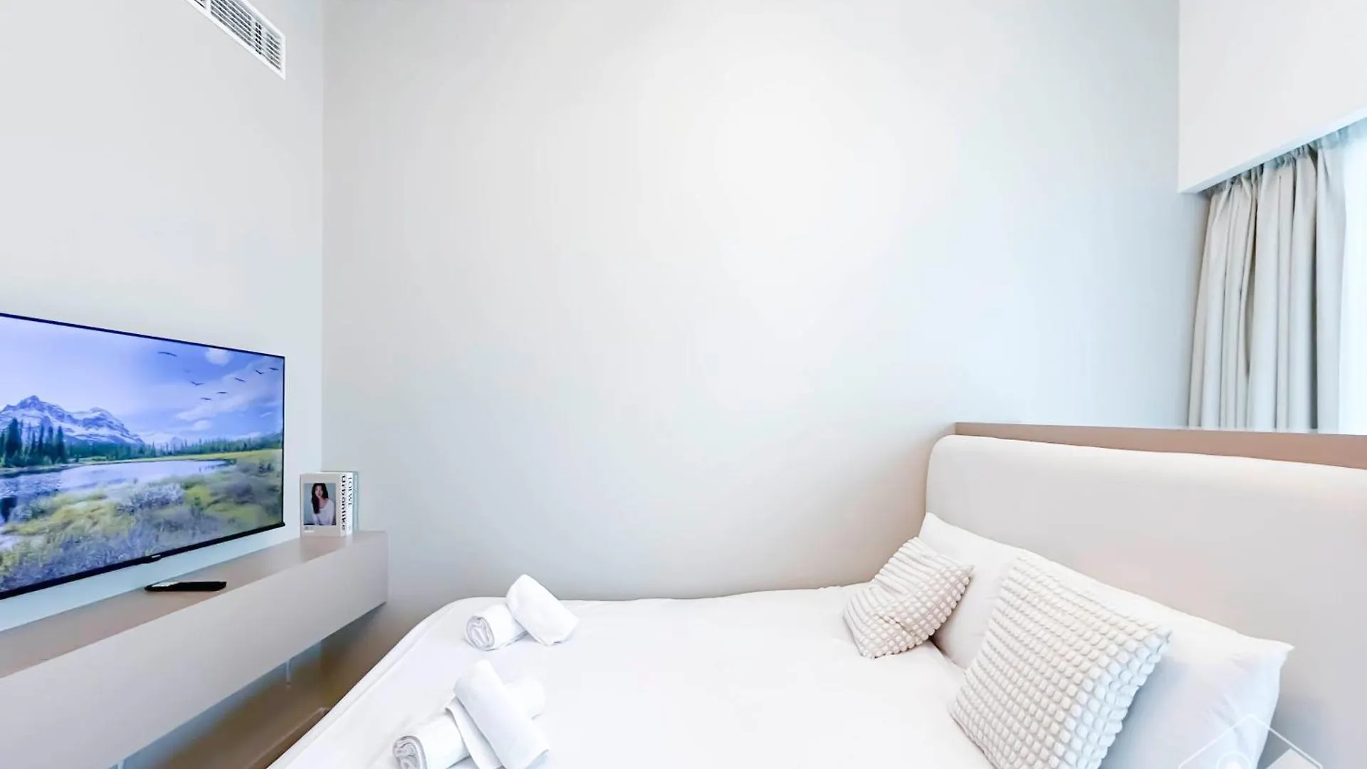 Cozy Studio With Balcony & Stunning Views Dubai 0*,  United Arab Emirates